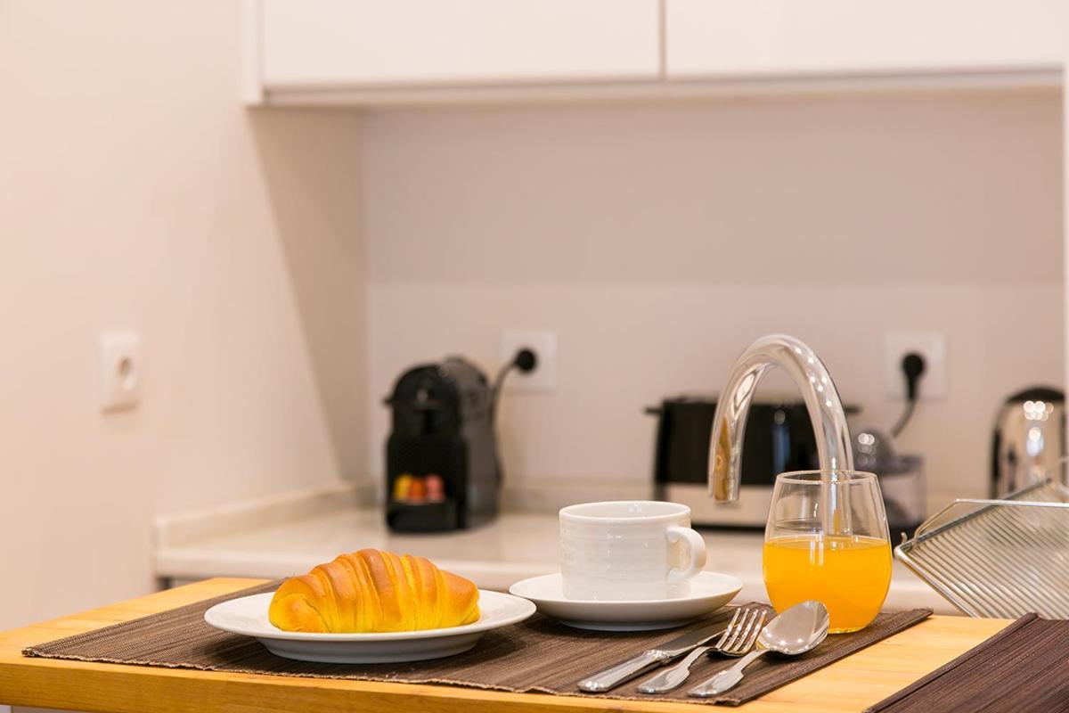 Lovelystay - Cozy 3Bdr Apartment In Estrela Lisboa Kültér fotó